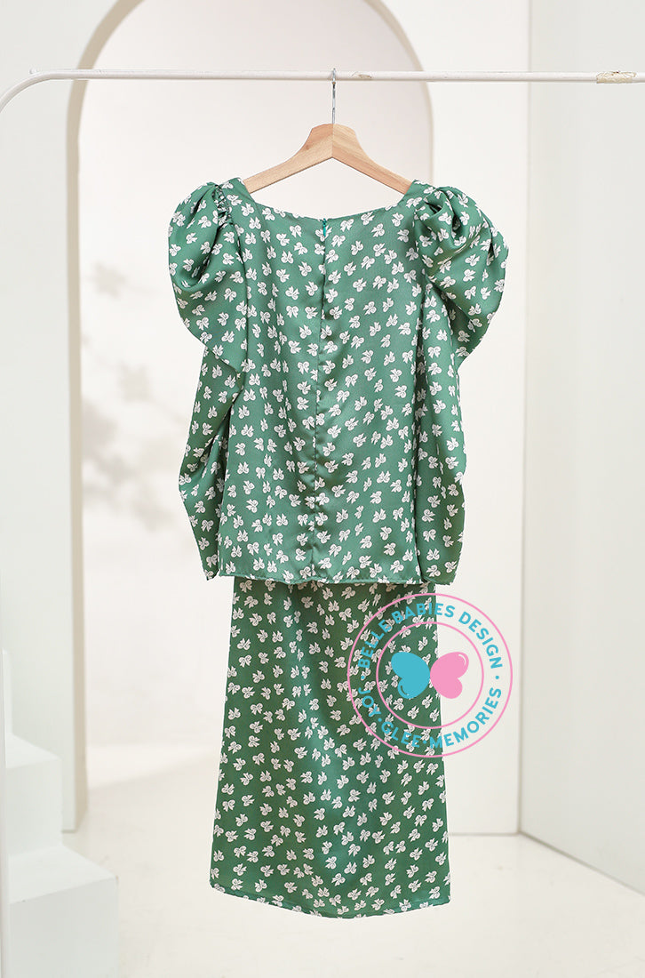 BBD puffed sleeves kurung (basic kurung)-Green ribbons (printed)