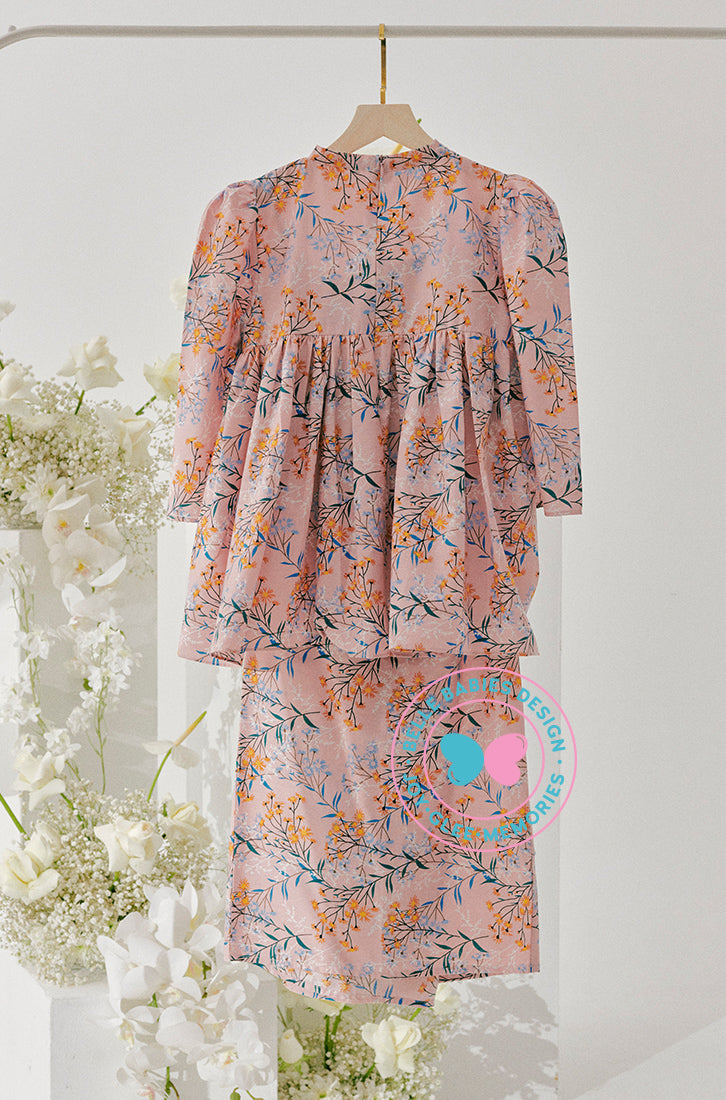 Enchanted Eid 2023: Highneck Printed Dusty Pink