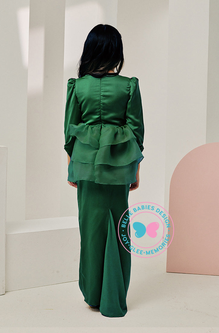 Enchanted Eid 2023: Sequin Drape Kurung (Emerald Green)